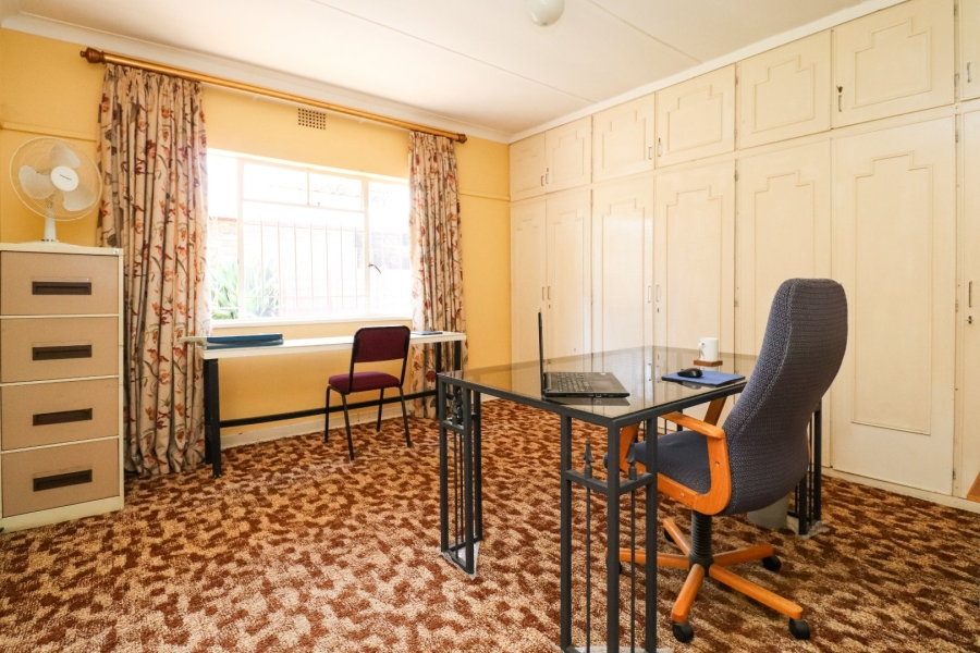 Commercial Property for Sale in Adamayview North West